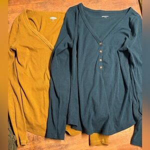 Old navy V-Neck Button-Up Long Sleeve Tops